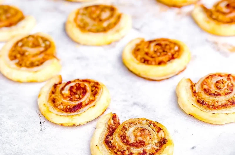 Vegan Pepperoni Pizza Pinwheels