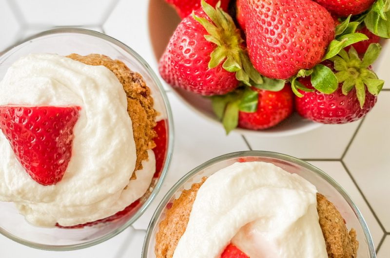 Vegan Strawberry Shortcake Parfaits