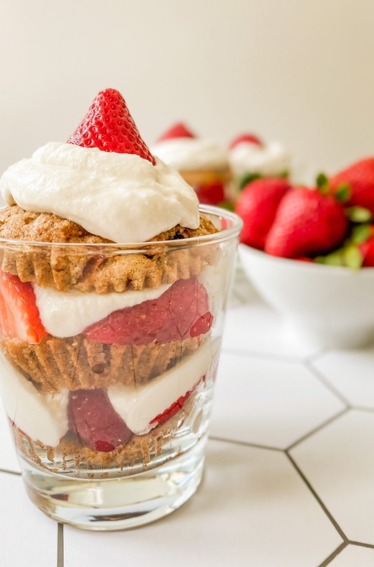 Vegan Strawberry Shortcake Parfaits – Big Box Vegan