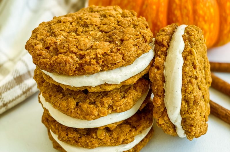 Vegan Pumpkin Spice Oatmeal Creme Pies – Big Box Vegan