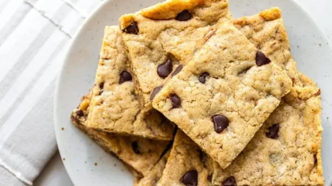 Image for Classic Vegan Blondies (Chewy, Buttery, and Easy to Make)