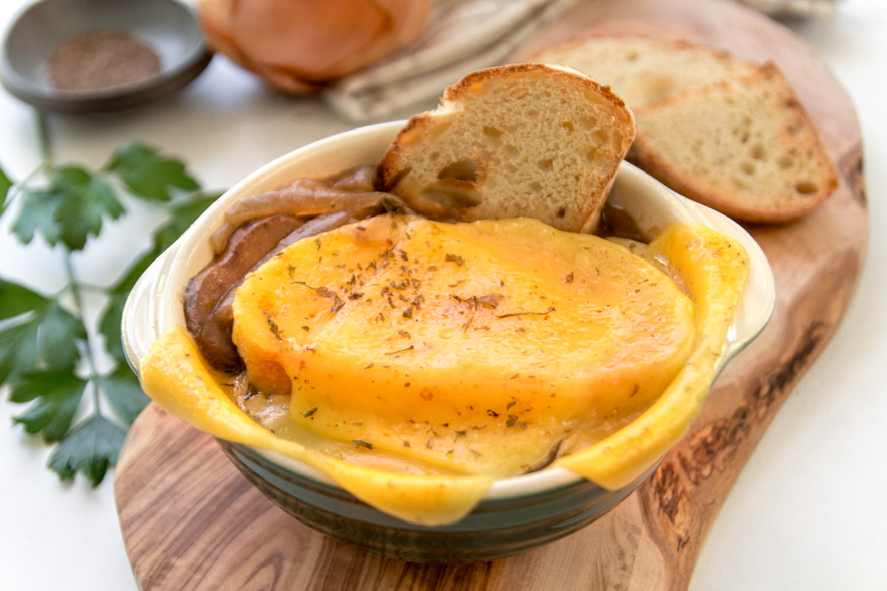 Classic Vegan French Onion Soup au Gratin – Big Box Vegan