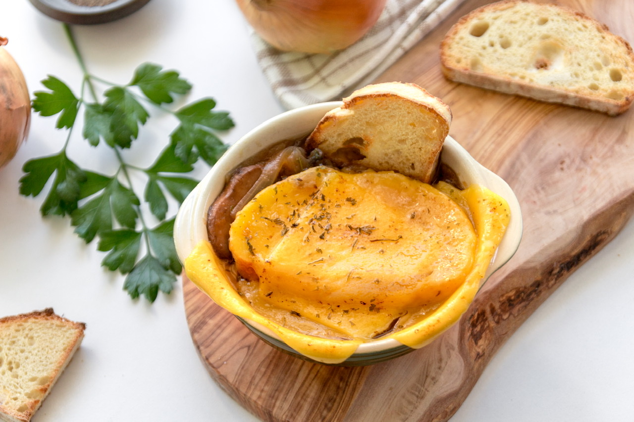 Classic Vegan French Onion Soup au Gratin – Big Box Vegan