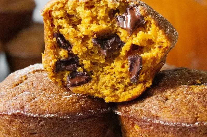 Vegan No Added Oil Pumpkin Chocolate Chip Muffins