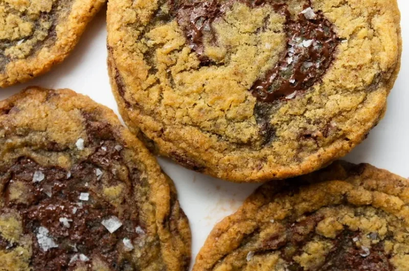 Thin & Chewy Pan Banging Vegan Chocolate Chunk Cookies