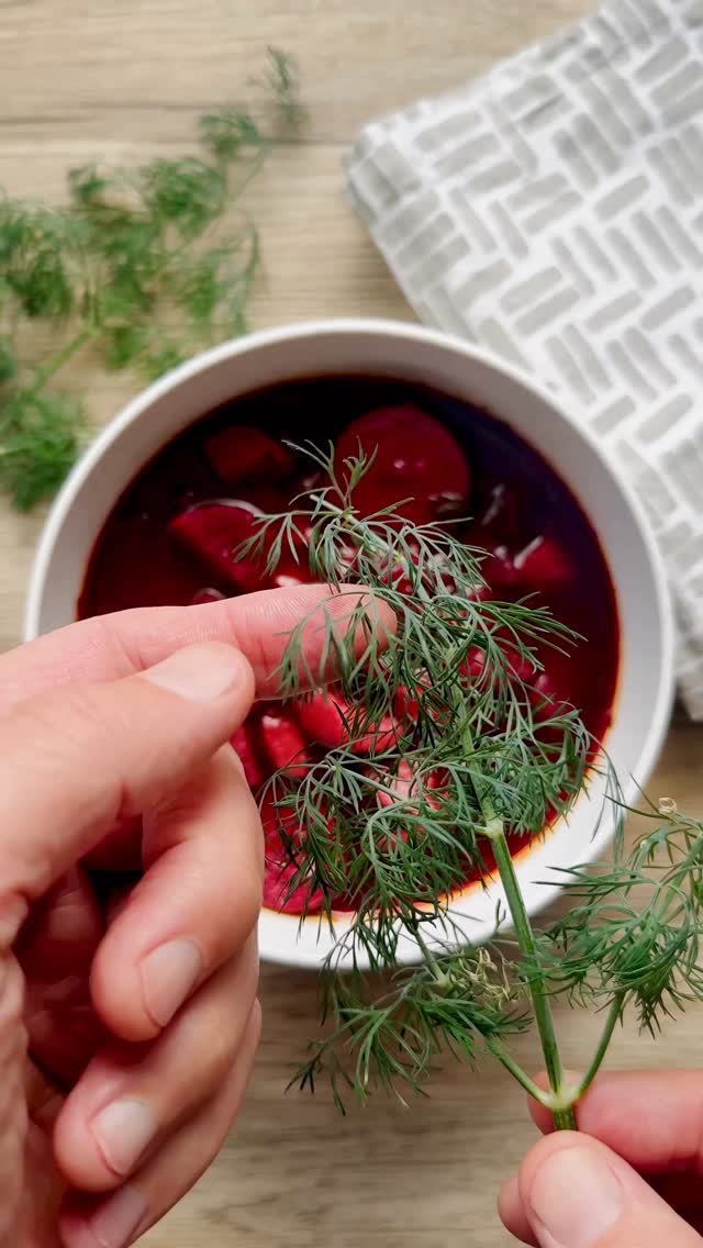 We may be getting a “flurricane” here in Florida so soup’s on! 🥣

Roasting the beets first makes peeling them a breeze and adds so much depth of flavor to this soup. If you’re a beet fan like me then you might want to try this!

Comment RECIPE and I’ll send it toot beet! ❤️