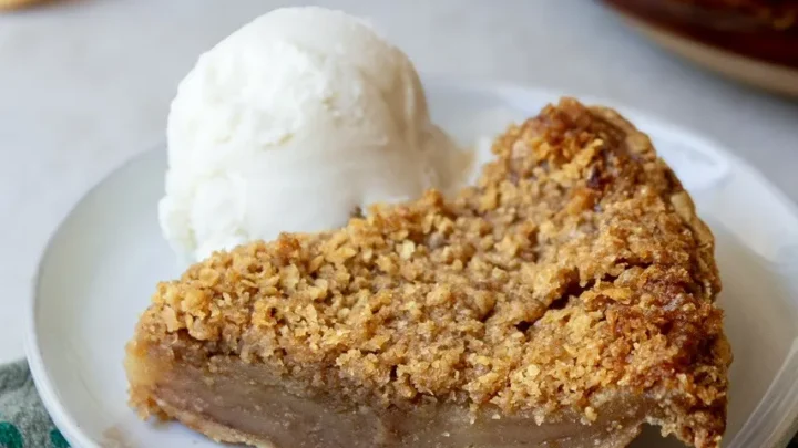 Image for Easy Vegan Ritz Mock Apple Pie Recipe (No Apples Needed!)