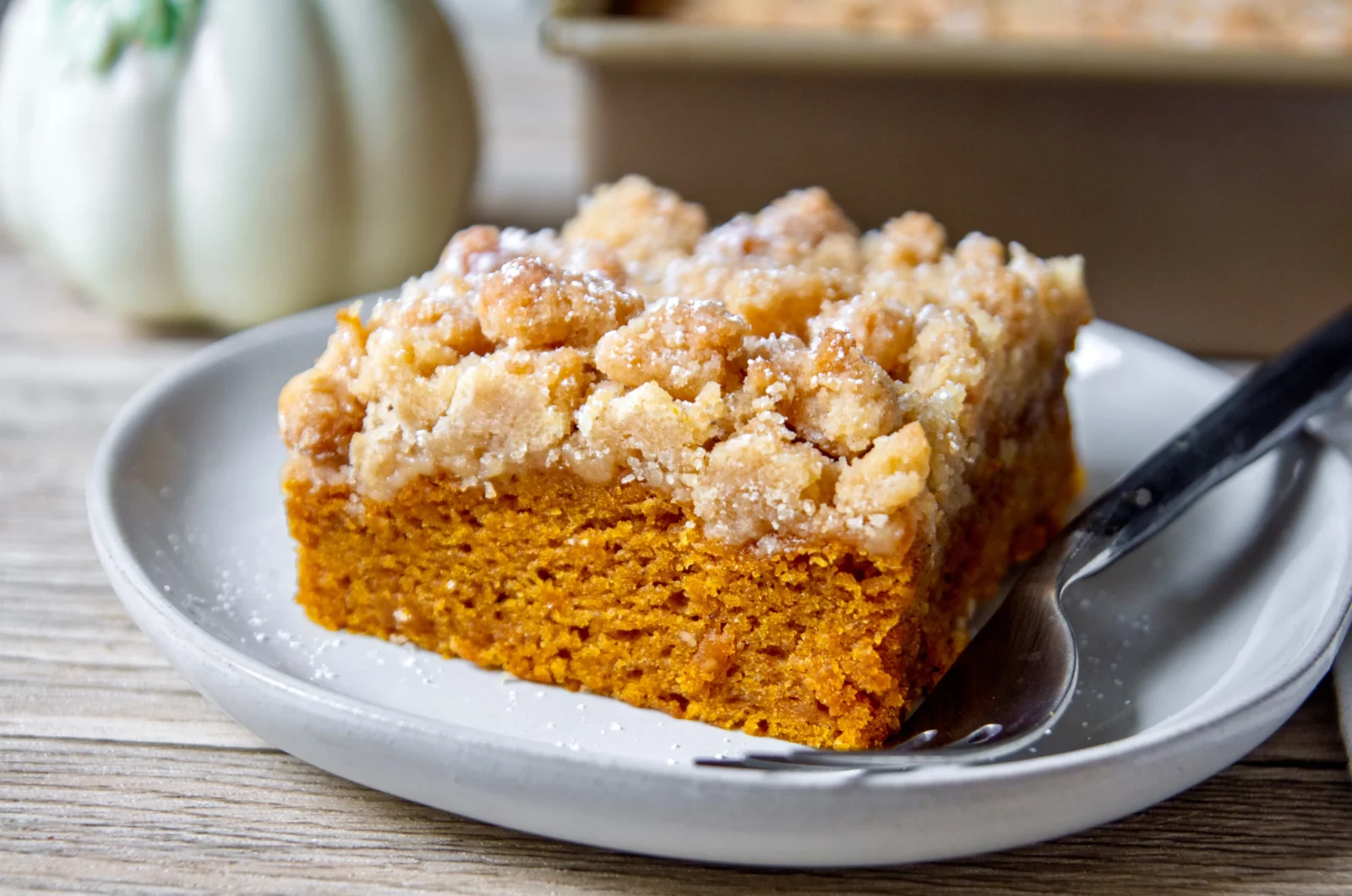 Vegan Pumpkin Crumb Cake (New York Style)